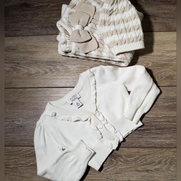Baby's tan & white striped capped sleeve sweater dress, hat and cardigan 6-9M - Picture 8 of 16